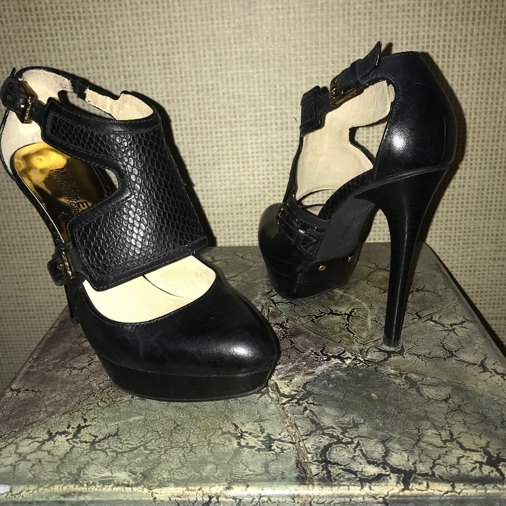 Michael Kors black wood platform &5"heel, size6, - Picture 8 of 8